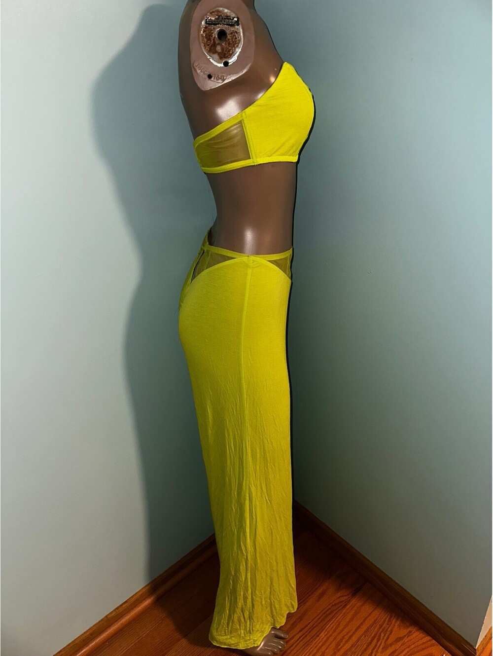 Savage X Fenty Yellow Mesh Accent Two-Piece Lounge Set L - Picture 12 of 14